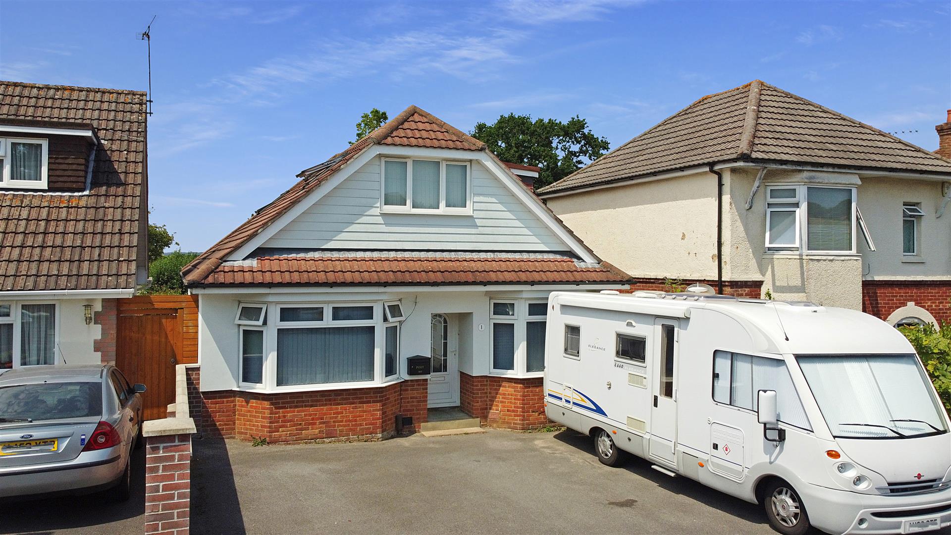 4 Bedroom Bungalow Enfield Avenue, Oakdale, Poole